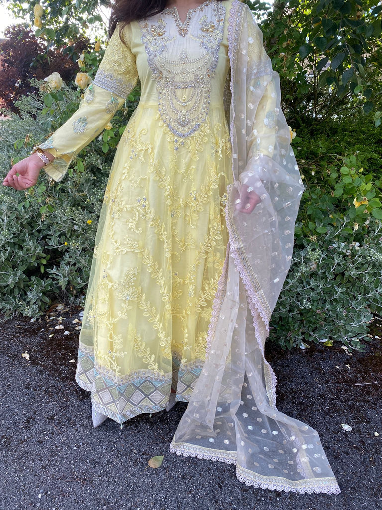 maria b golden dress Suit Golden SF-W20-02 is available in Golden Color