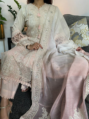 Qalamkar Luxury Lawn Chicken Kari Suit - Ombré Ivory Pink