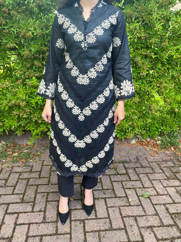 Sana Safina Inspired Black , Pearl and Lace Lawn with Lace Kurta